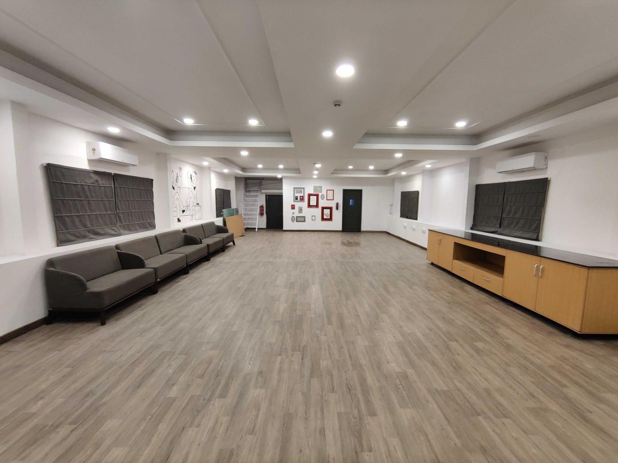Super Townhouse Habitat New Town Rooms & Party Spaces Calcutta Exteriör bild