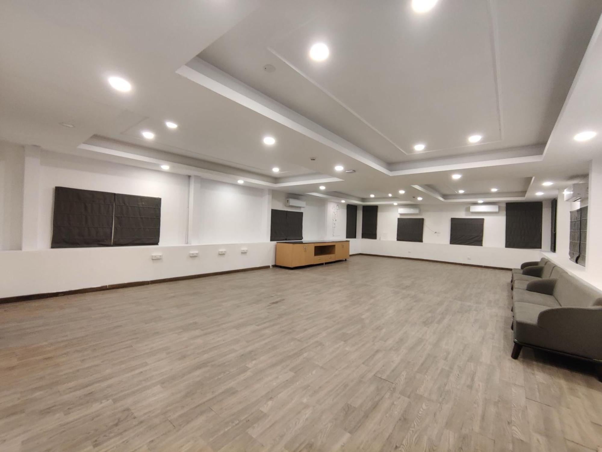 Super Townhouse Habitat New Town Rooms & Party Spaces Calcutta Exteriör bild