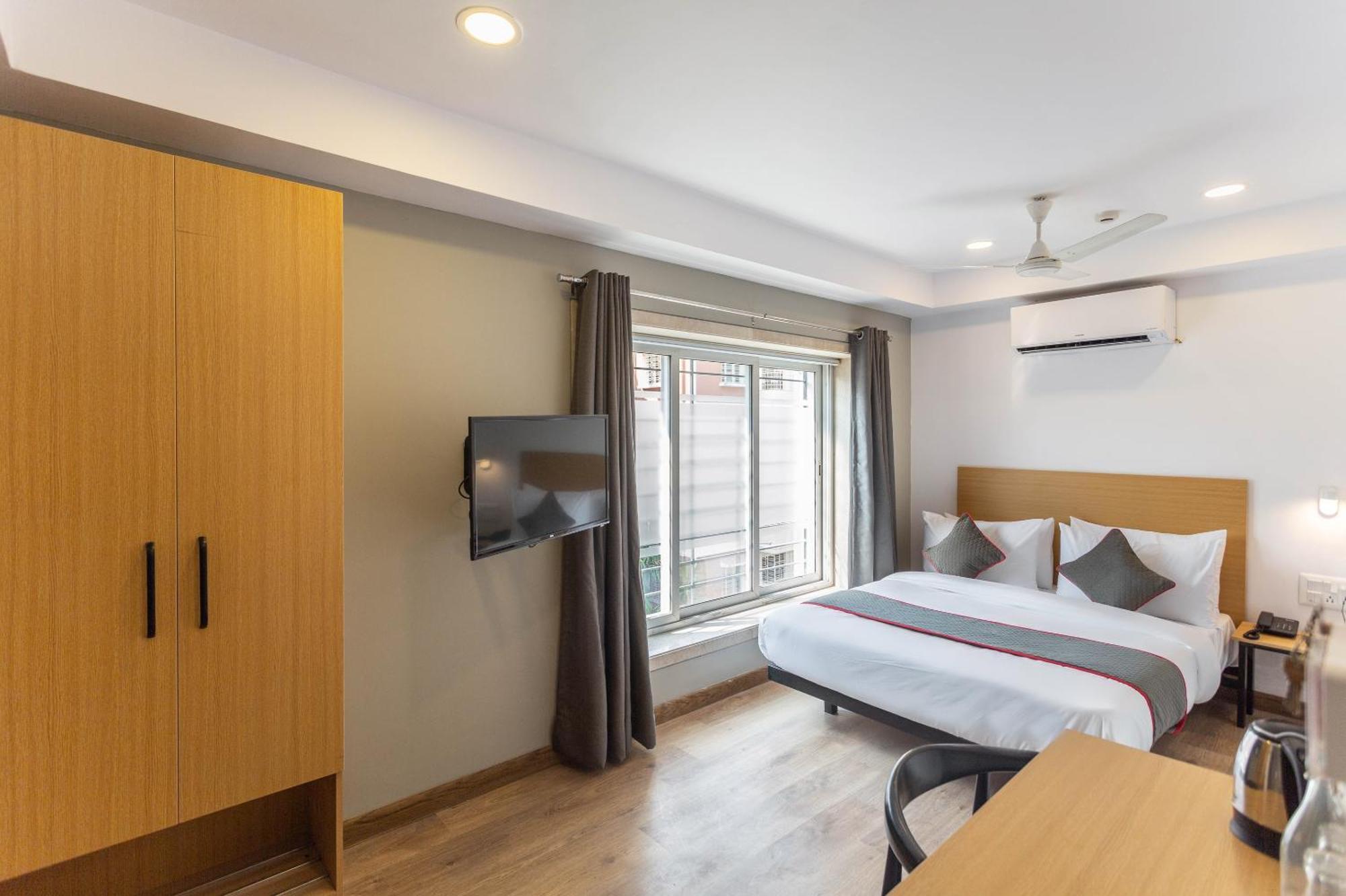 Super Townhouse Habitat New Town Rooms & Party Spaces Calcutta Exteriör bild