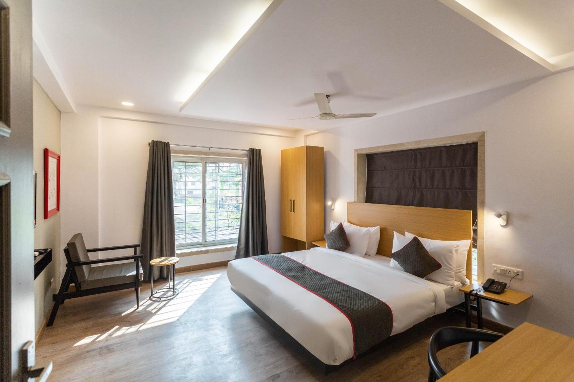 Super Townhouse Habitat New Town Rooms & Party Spaces Calcutta Exteriör bild